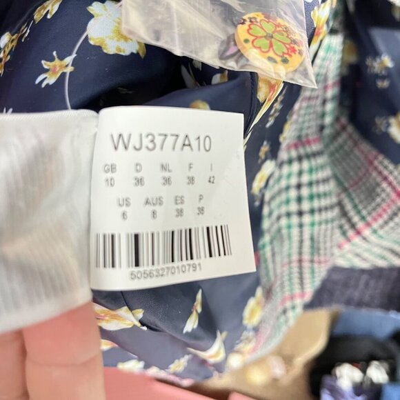 Joe Browns Checkered Plaid‎ Vest With Floral Lining & Unique Buttons US 6 - Picture 8 of 9